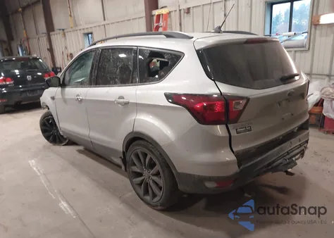 2019 Ford Escape Se from USA, damaged, VIN 1FMCU9GD8KUA28621